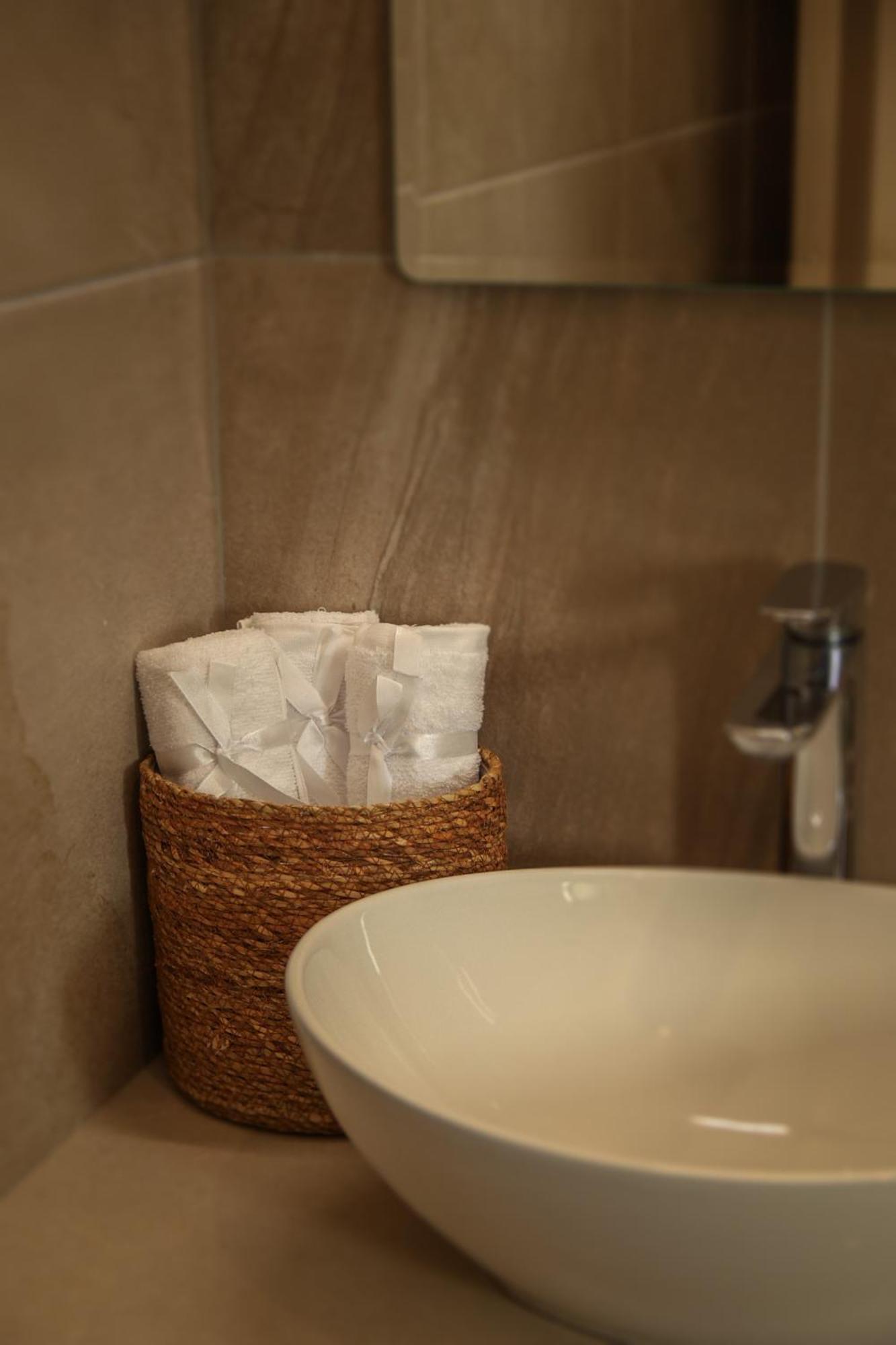 Vina Oliva Resort Pissouri Eksteriør billede
