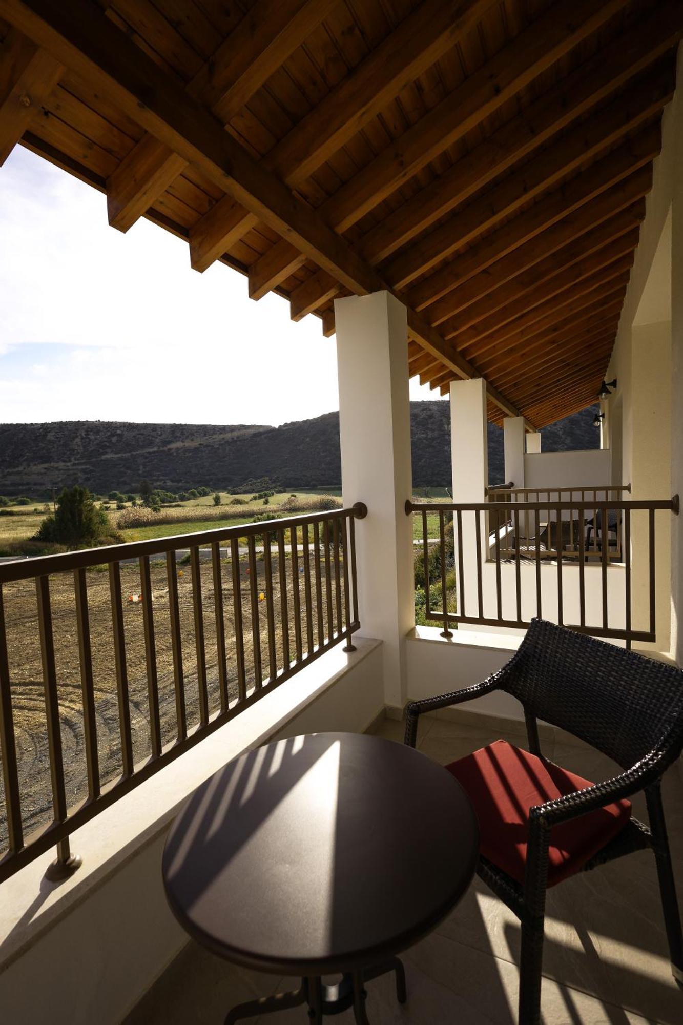Vina Oliva Resort Pissouri Eksteriør billede